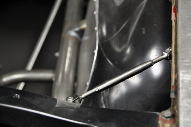 Foto - 1968 model Chevrolet Camaro'yu yenilediler!