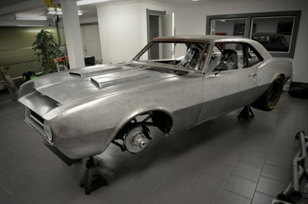 Foto - 1968 model Chevrolet Camaro'yu yenilediler!