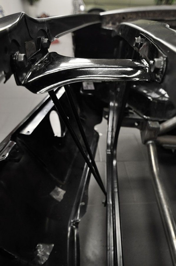 Foto - 1968 model Chevrolet Camaro'yu yenilediler!