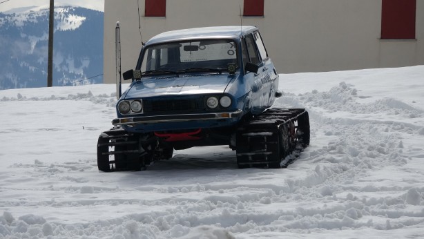 1977 model Toros'a öyle bir şey yaptı ki... Görenler hemen telefona sarılıyor