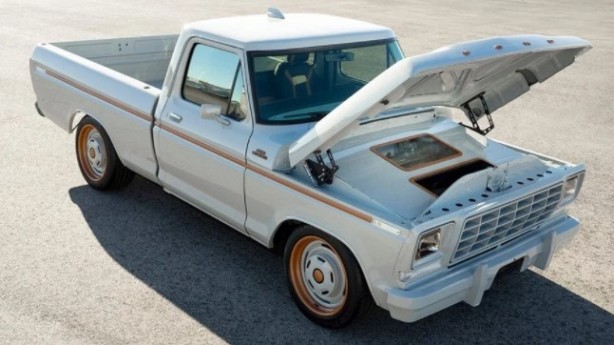 Foto - 1978 model pikap elektirikli oldu