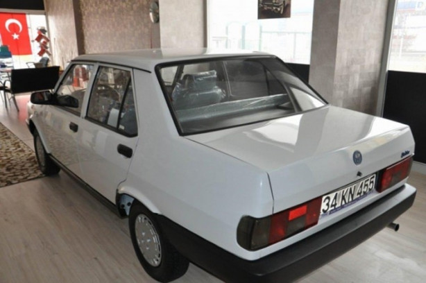 Foto - 1994 model ama sıfır gibi! Fiyatı ise şaşırtıyor...