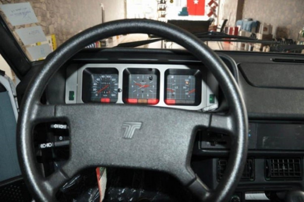 Foto - 1994 model ama sıfır gibi! Fiyatı ise şaşırtıyor...