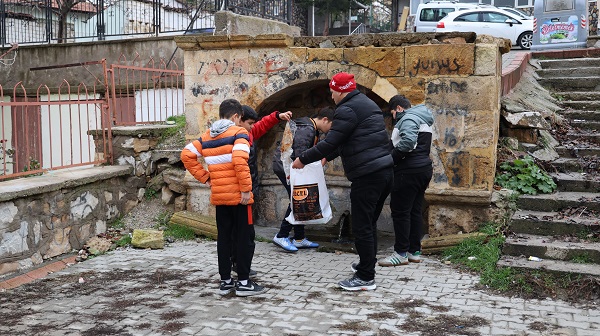 Foto - 19.yüzyılda yapıldı! Büyük saygısızlık