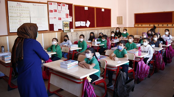 Foto - 1.sınıfa başlama yaşı kaç? İlkokula başlama yaşı nasıl hesaplanır? 