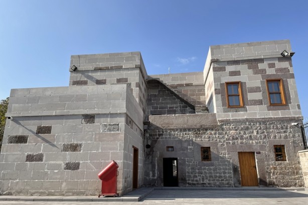 Foto - 2 asırlık jandarma konağı restore edildi