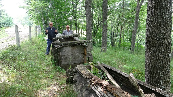 Foto - 2 asırlık mezarlık yok olmak üzere... İşte Türkiye'nin en ilginç mezarlığı