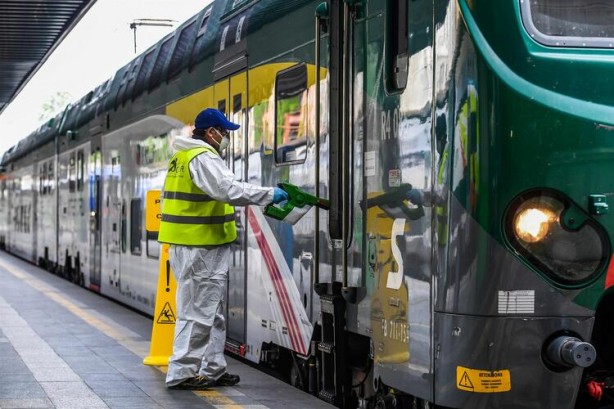 Foto - 2 aylık yasak sona erdi! İtalya sokağa dönüyor
