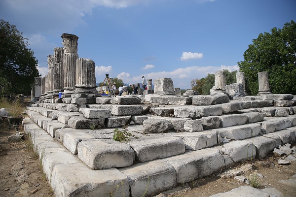 Foto - 2 bin 100 yıllık yapı ayağa kaldırılıyor