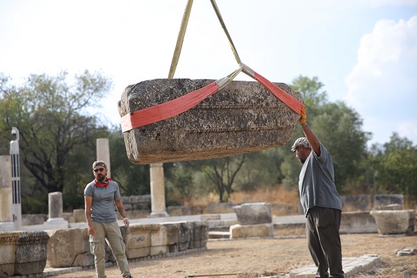 Foto - 2 bin 100 yıllık yapı ayağa kaldırılıyor