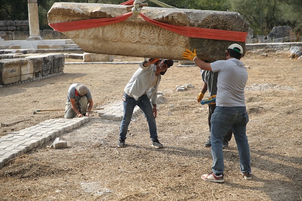 Foto - 2 bin 100 yıllık yapı ayağa kaldırılıyor