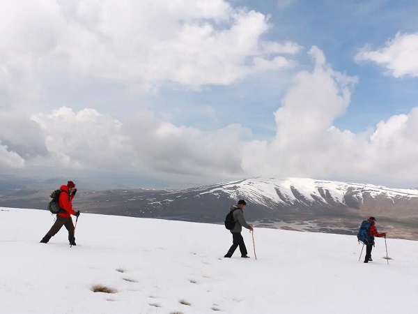 Foto - 2 bin 320 rakımda kuraklık! O gölün son hali korkuttu
