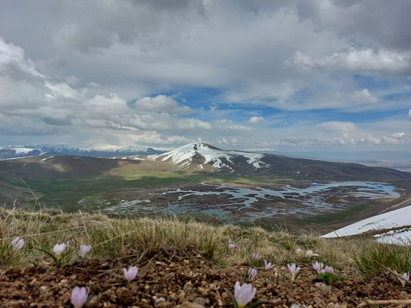 Foto - 2 bin 320 rakımda kuraklık! O gölün son hali korkuttu
