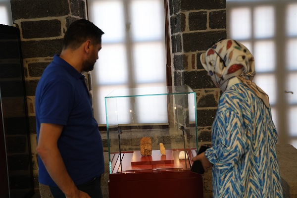 Foto - 2 bin 648 yıllık kil tablette dikkat çeken detay