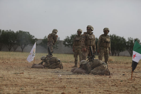 Foto - 2 bin asker! Suriye Milli Ordusu silah kuşandı