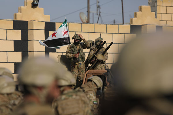 Foto - 2 bin asker! Suriye Milli Ordusu silah kuşandı