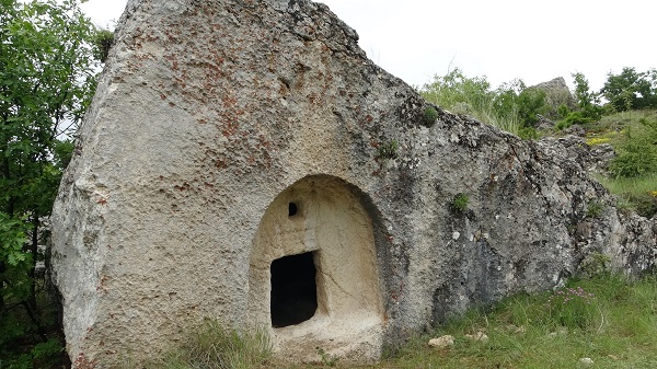 Foto - 2 bin yıllık mezarlar herkesi şaşırtıyor