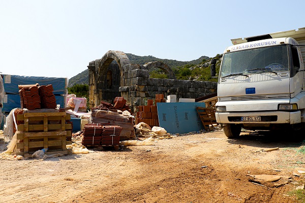 Foto - 2 bin yıllık tarihi yapı hayran bırakıyor