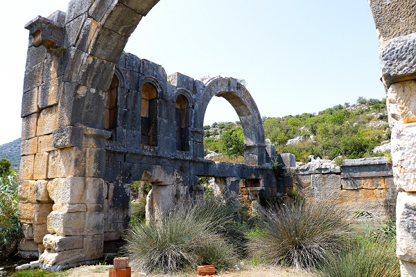 Foto - 2 bin yıllık tarihi yapı hayran bırakıyor