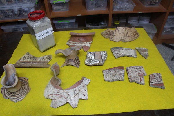 Foto - 2 binden fazla bulundu! Demir Çağ dönemine ait