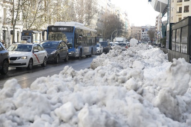 2 cm’lik kar için yaptıklarına bak! Avrupa’nın en gelişmiş belediyesi hükümetten OHAL istedi