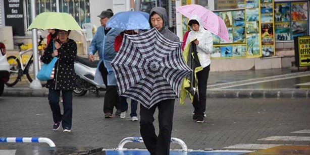 Foto - 2 günde 220 kilogram yağış! Marmaris'te hayat felç oldu