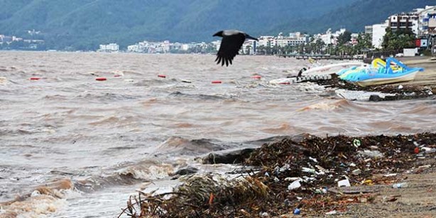 Foto - 2 günde 220 kilogram yağış! Marmaris'te hayat felç oldu