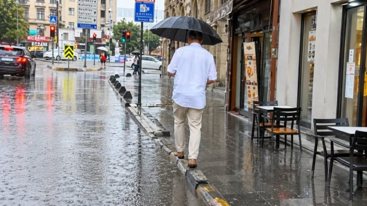 Foto - 2 il için turuncu, 3 il için sarı kodlu alarm: Dikkat! Metrekareye 75 kilo yağış bekleniyor