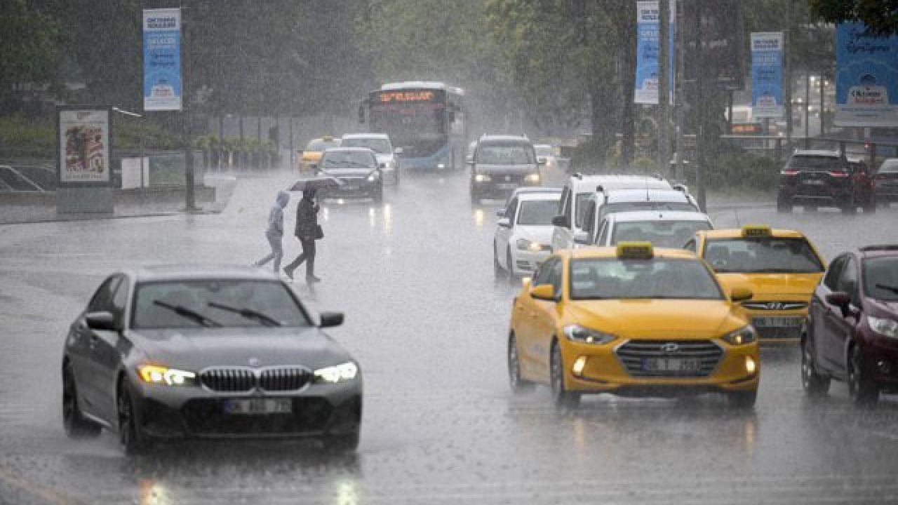 Foto - 2 il için turuncu, 3 il için sarı kodlu alarm: Dikkat! Metrekareye 75 kilo yağış bekleniyor