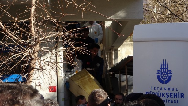 Foto - 2 kadın ölü bulundu! İstanbul'daki evden çıkanlar dehşete düşürdü