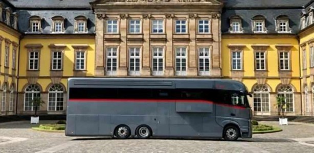 Foto - 2 milyon dolarlık karavan