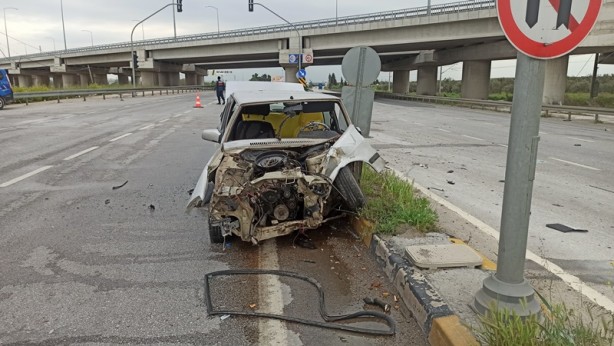 Foto - 2 otomobil çarpıştı: Yaralılar var