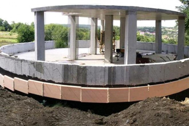 Foto - 2 saat içinde 300 sene dayanan ev inşa ediyorlar