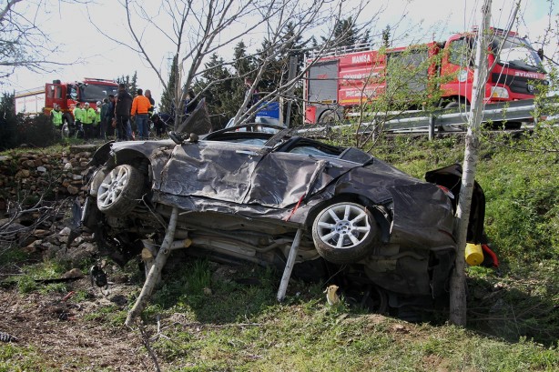 Foto - 2 saat önce aldıkları otomobille dehşeti yaşadılar!