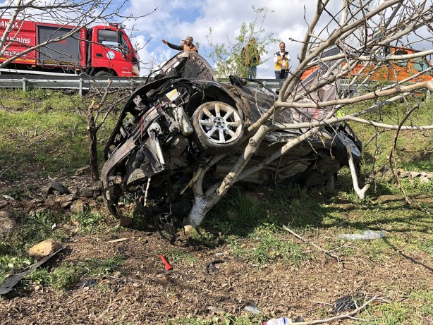 Foto - 2 saat önce aldıkları otomobille dehşeti yaşadılar!