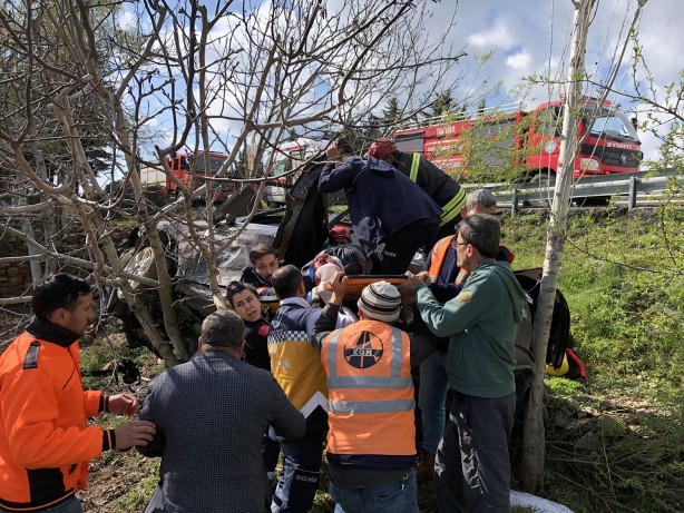 Foto - 2 saat önce aldıkları otomobille dehşeti yaşadılar!