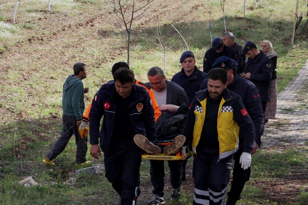 Foto - 2 saat önce aldıkları otomobille dehşeti yaşadılar!