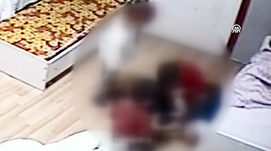 Foto - 2 yaşındaki bebeğe akran zorbalığı! Çocuk kan ve morluklar içindeydi