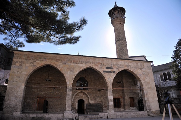 Foto - 20 ay sonra enkazdan çıkarıldı! Fransız işgalinin simgesi