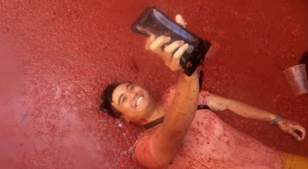 Foto - 20 bin kişilik israf festivali: Tonlarca domatesi heba ettiler! 