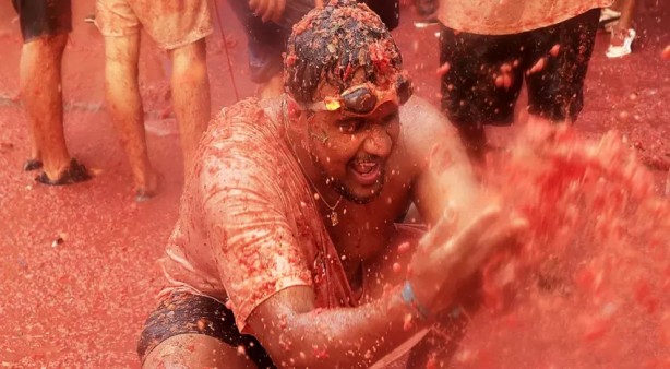 Foto - 20 bin kişilik israf festivali: Tonlarca domatesi heba ettiler! 