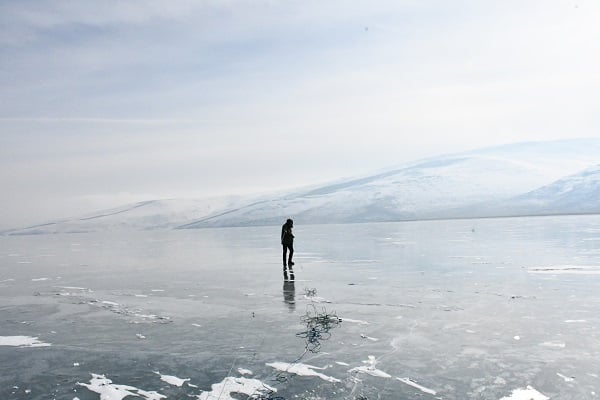 Foto - -20 derecede ekmek mücadelesi! Bu soğukta para kazanmak zor iş 