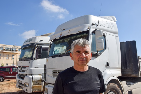 Foto - 20 gündür bu halde! Tır şoförü bakın niye kontak kapattı