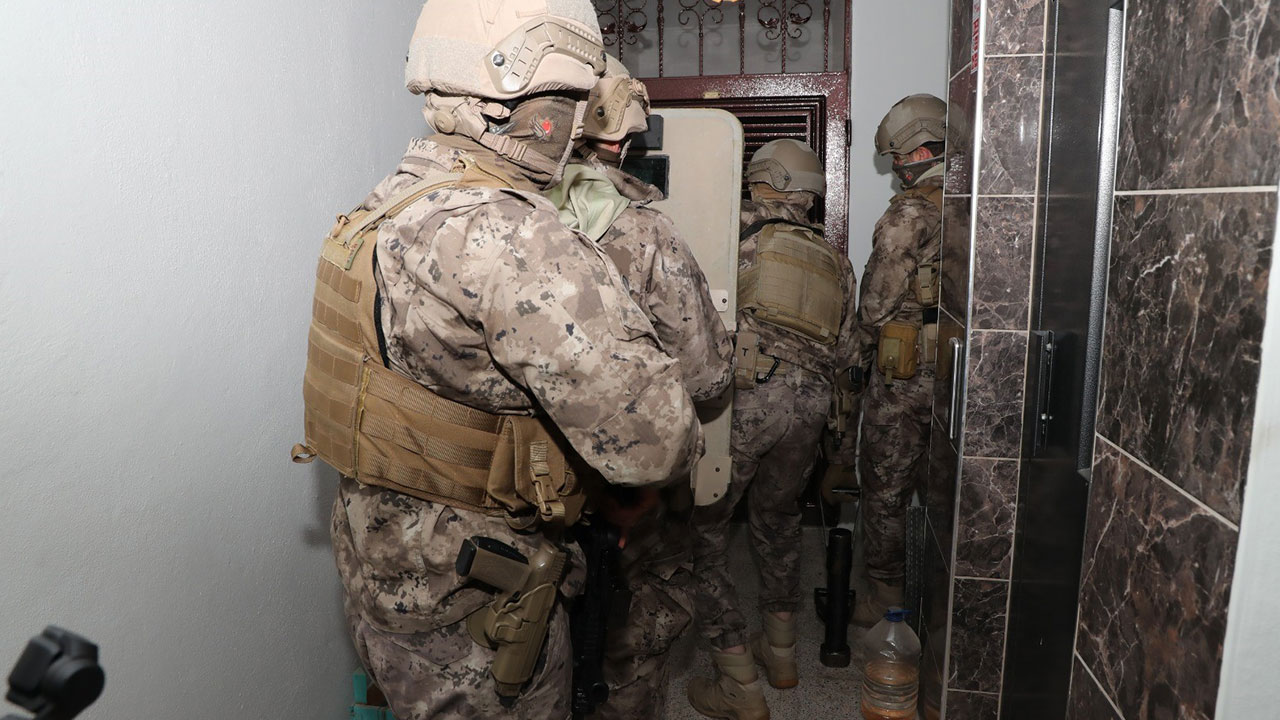 20 ilde dev operasyon! Çok sayıda gözaltı var: İşte ele geçirilenler