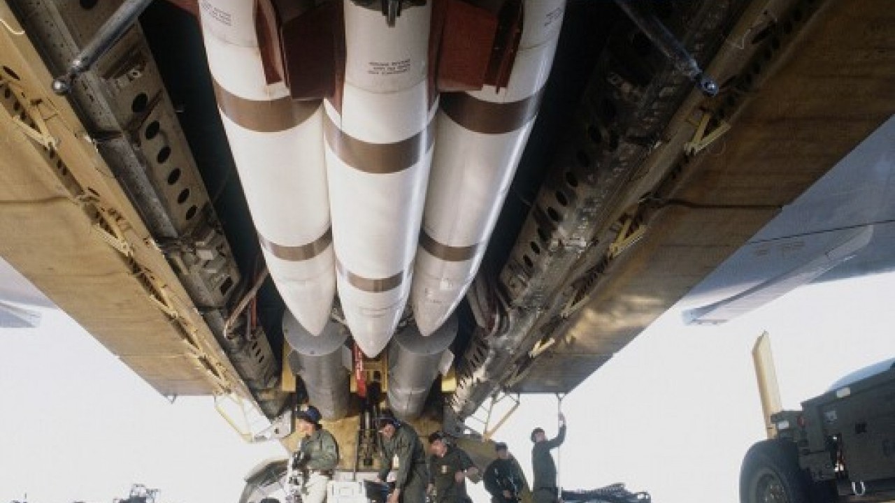 Foto - 20 yıl sonra beklenmedik hamle: Nükleer silahları oraya konuşlandırdı!