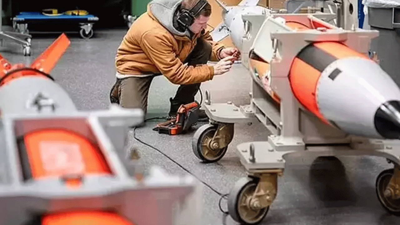 Foto - 20 yıl sonra beklenmedik hamle: Nükleer silahları oraya konuşlandırdı!