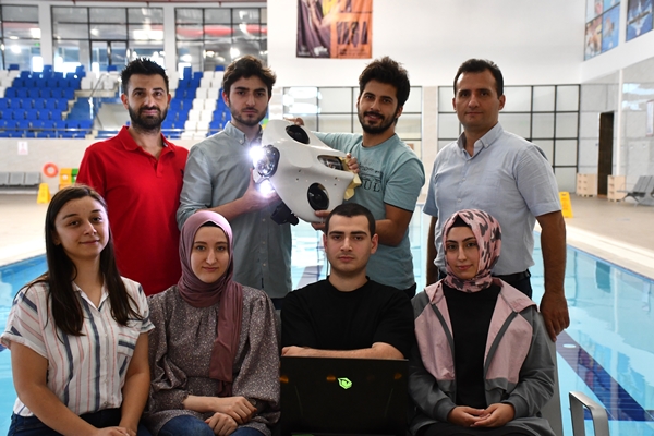 Foto - 200 metreye derinliğe kadar inebiliyor... Suyun altı artık ondan sorulacak!