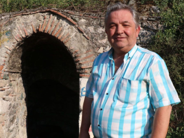 Foto - 200 yıllık tarihi yapı içinden doldurup götürüyorlar! Hristiyanlar için önemi ne?