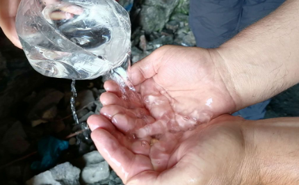 Foto - 200 yıllık tarihi yapı içinden doldurup götürüyorlar! Hristiyanlar için önemi ne?