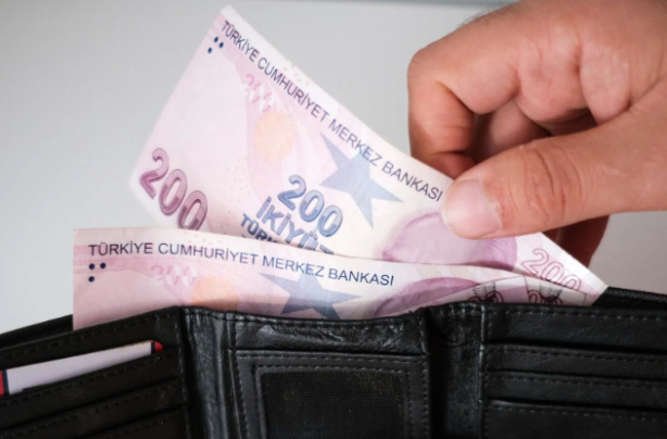 Foto - 2000-2008 tarihleri arasında sigortalı olanlar dikkat! Her tahmini tutan ekonomist 'geliyor' diyerek duyurdu